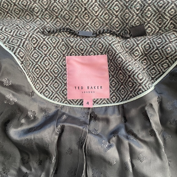 ✨ VINTAGE TED BAKER LONDON WINTER COAT – ELEGANT, TIMELESS & RARE (SIZE 4) ✨ - Picture 2 of 9